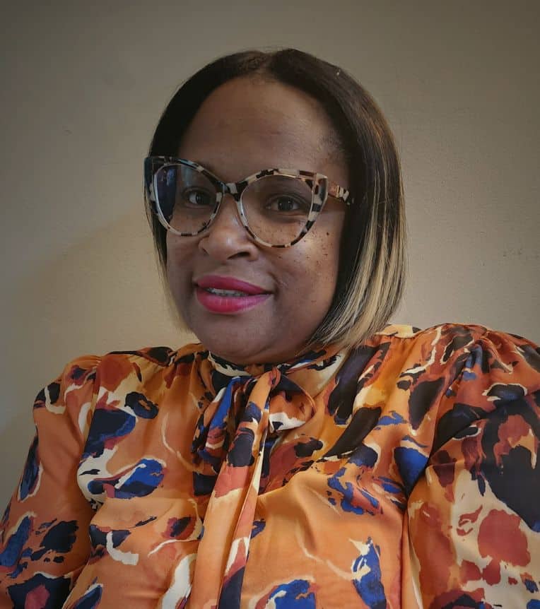 Secretary - Bobbi Bledsoe, Louisville